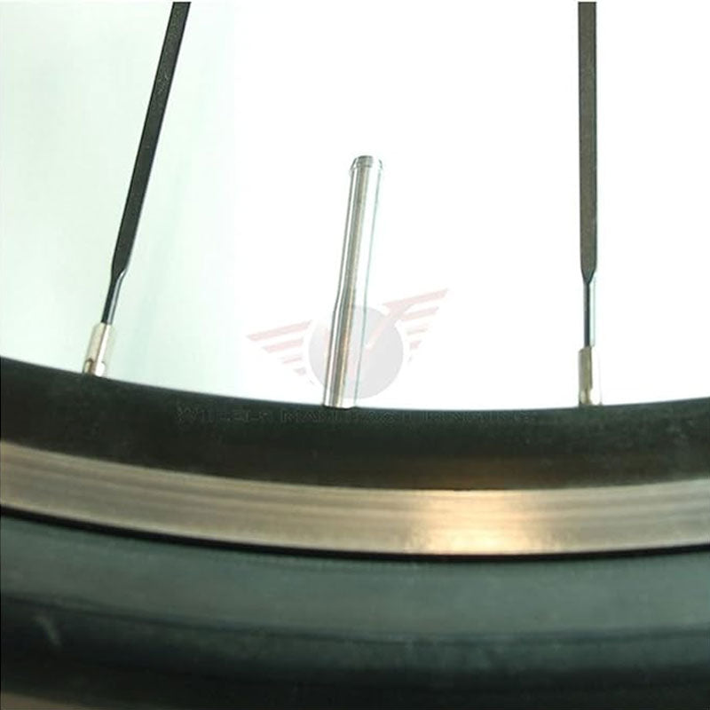 Estension Válvula WHEEL MANUFACTURING Presta 1 1/4" Pulg. Color Plata